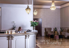 Гостиница Hotel Cristal Park  Домброва-Тарновска